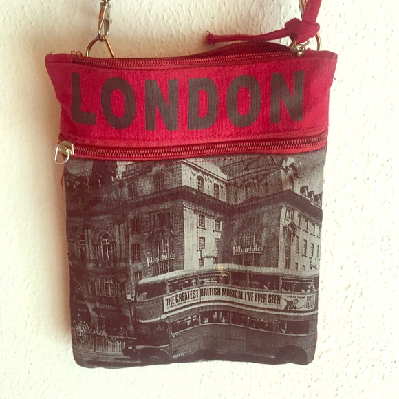 From London the place itself! - Picture 1 of 4